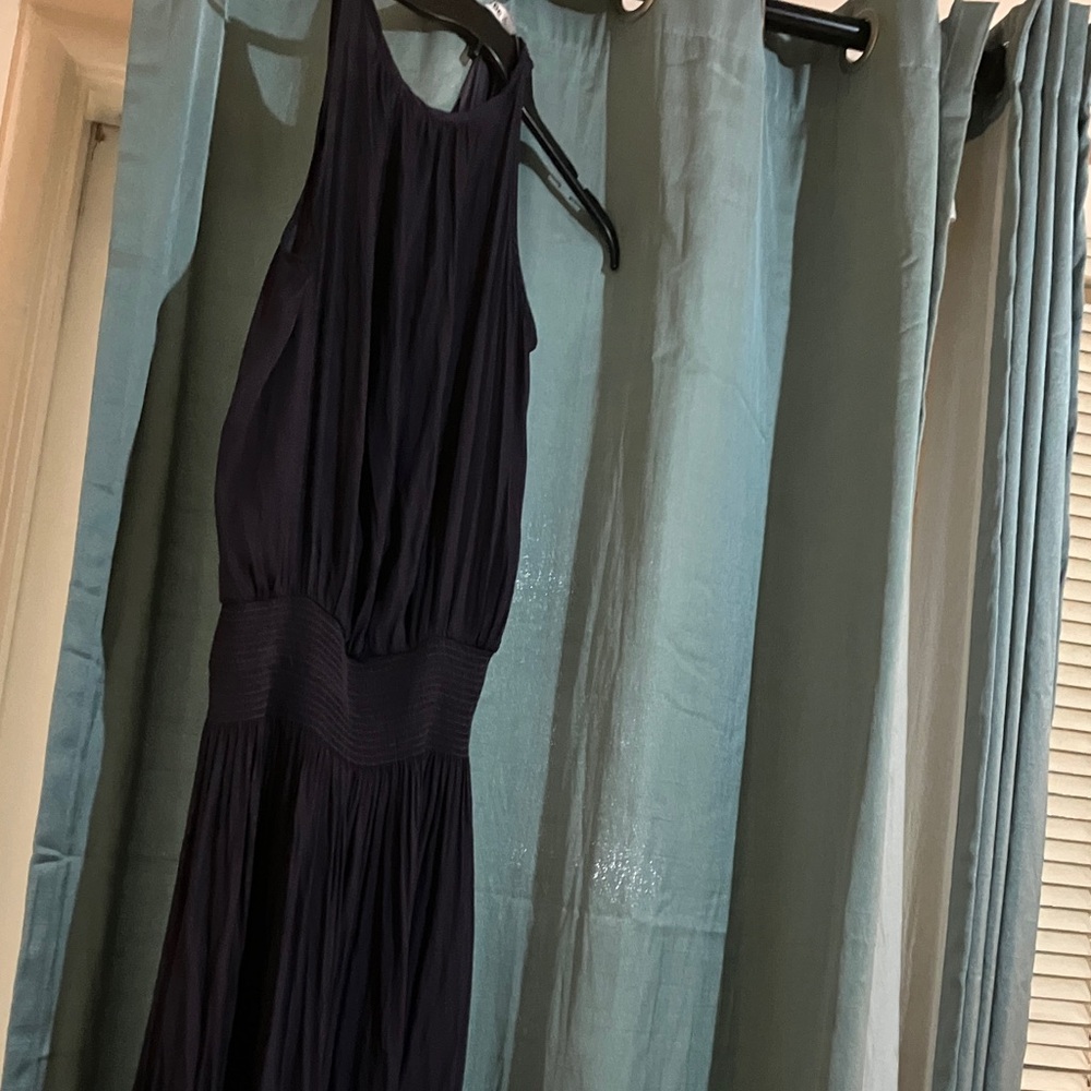 Elegant Navy Blue Sleeveless Dress